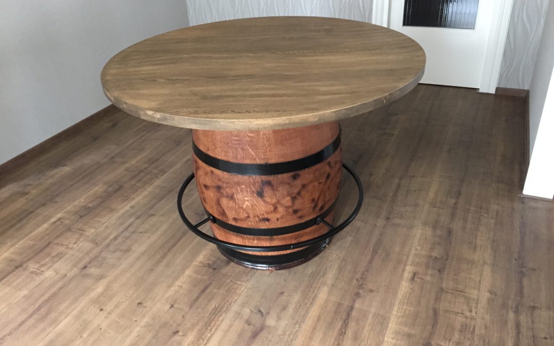 Ronde eiken tafel